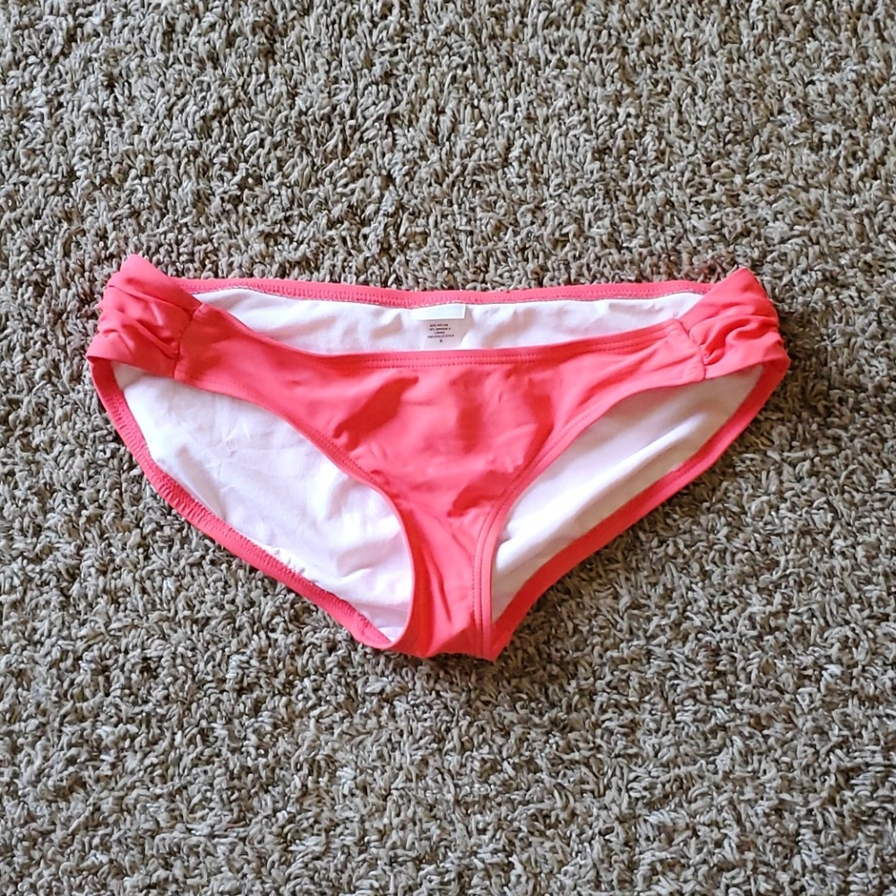 Pink blush maternity swim bottoms small